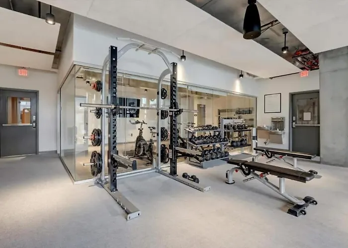 Apartment Boulevard Downtown Highrise Stu Sky Pool Parking Gym 08 Phoenix