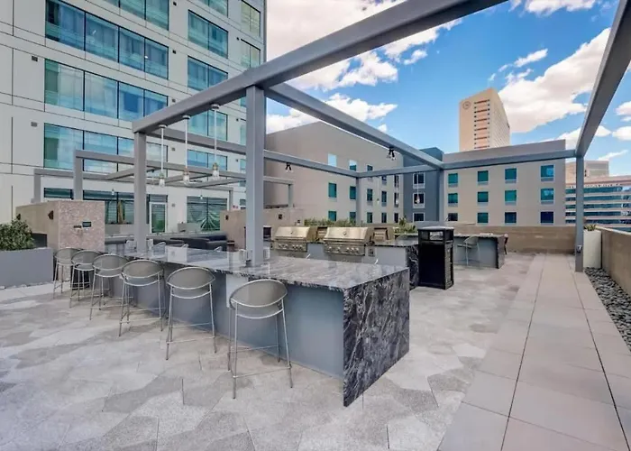 Apartment Boulevard Downtown Highrise Stu Sky Pool Parking Gym 08 Phoenix