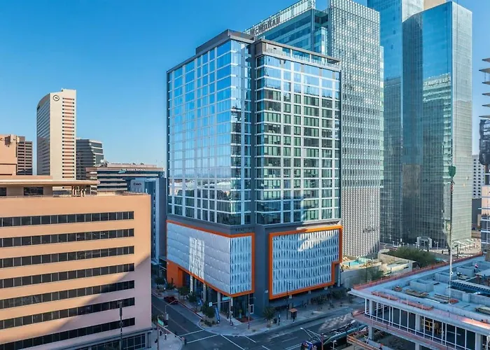 Apartment Boulevard Downtown Highrise Stu Sky Pool Parking Gym 08