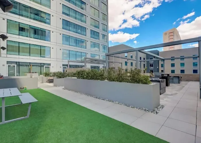 Boulevard Downtown Highrise Stu Sky Pool Parking Gym 08 Apartment Phoenix