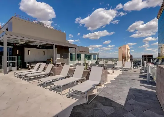 Boulevard Downtown Highrise Stu Sky Pool Parking Gym 08 Apartment *