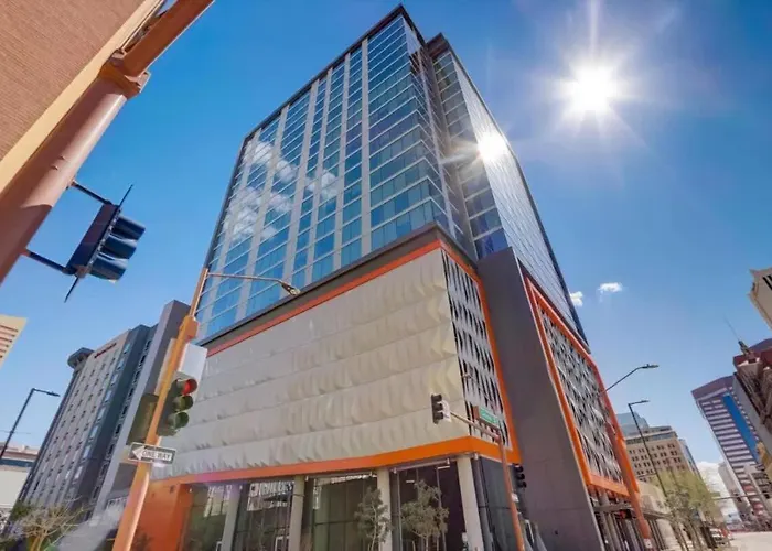 Boulevard Downtown Highrise Stu Sky Pool Parking Gym 08 Apartment Phoenix
